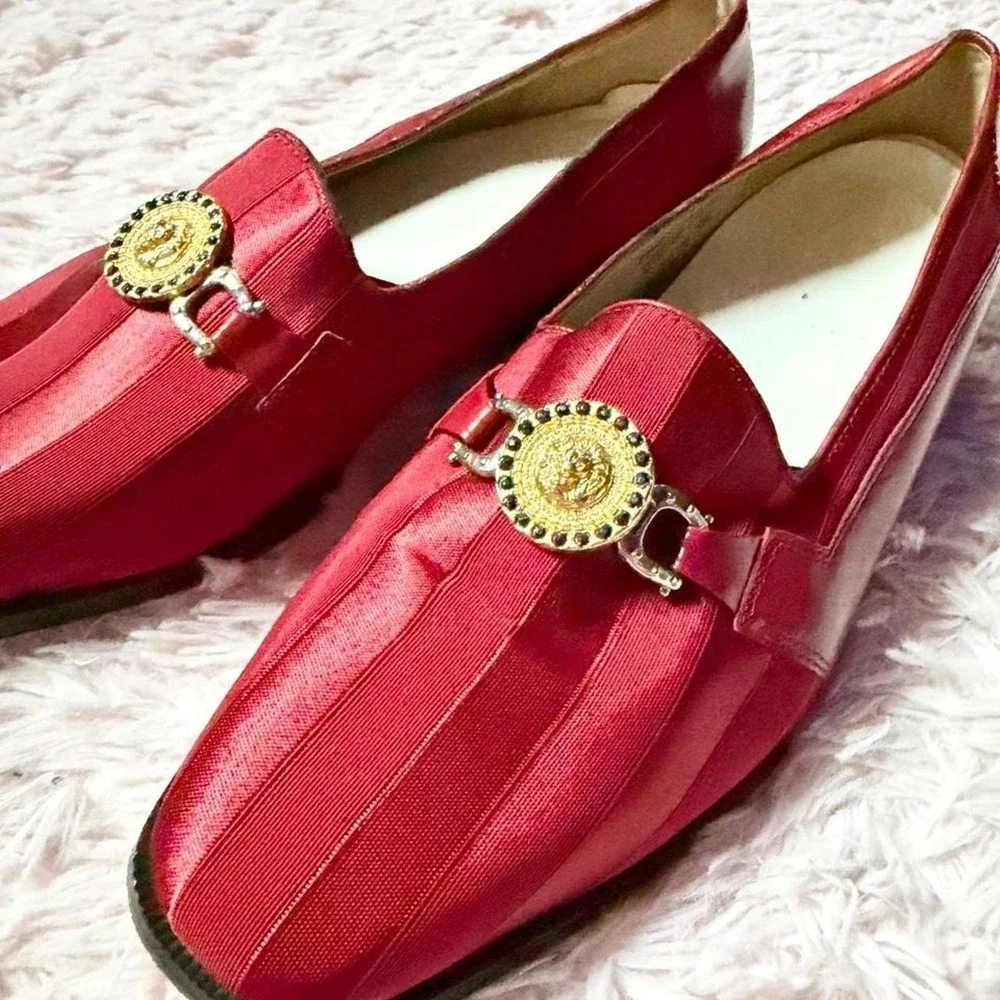 Vintage Giorgio Brutini Medallion Lions Head Satin Loafers Mens 9 Leather Sole